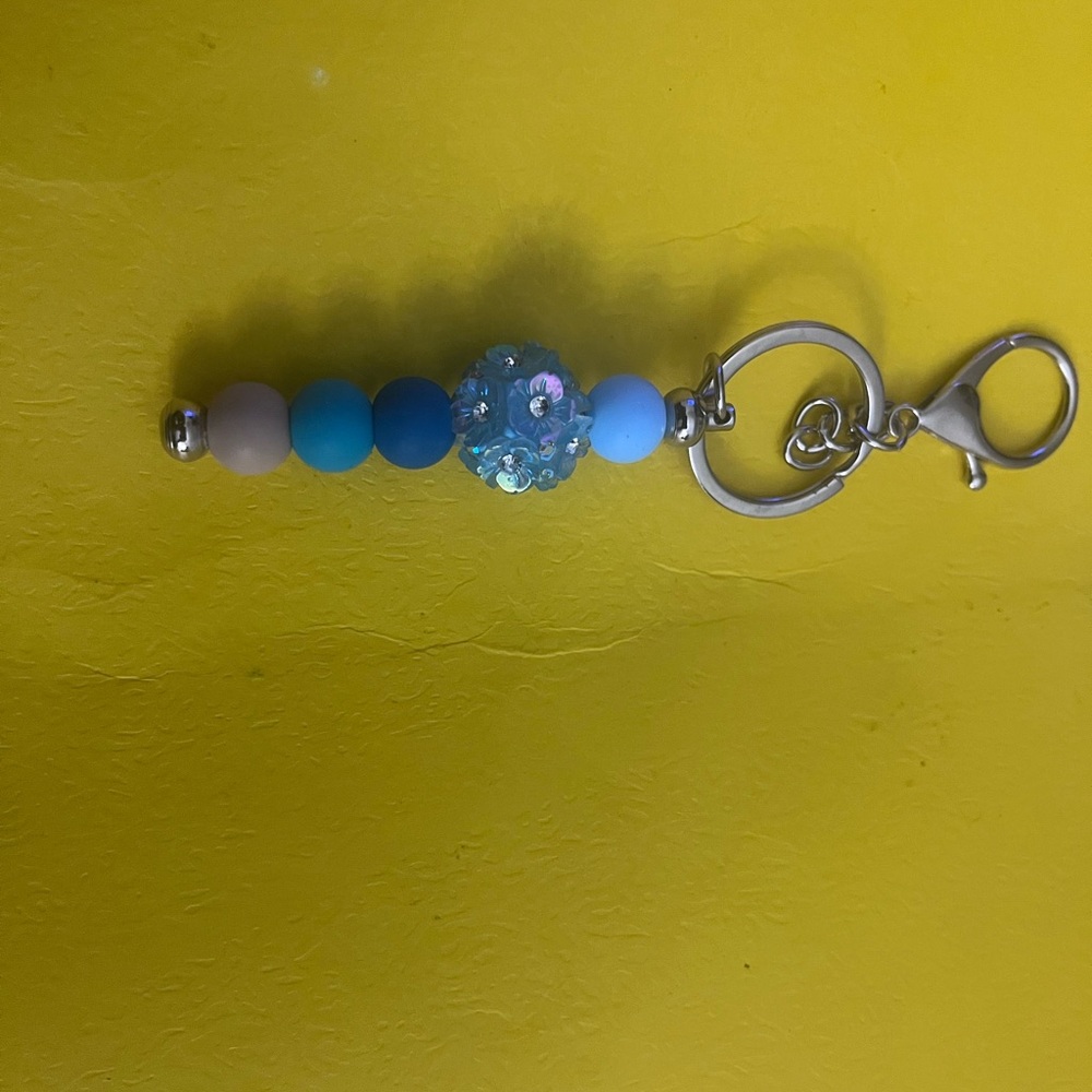 Blue Beaded Keychain - Picture 4 of 8